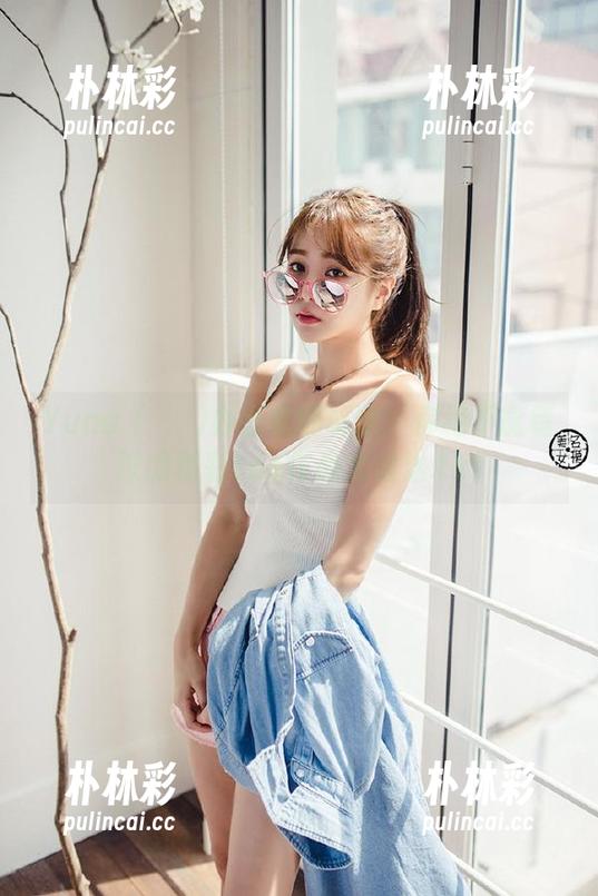 Yuna (윤아)办公室的秘密：你绝不能错过的精彩cos作品大放送.txt